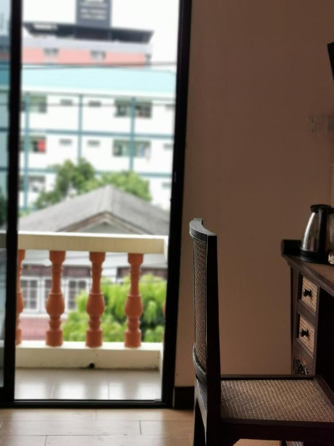 59Indy Guesthouse Банкок Екстериор снимка