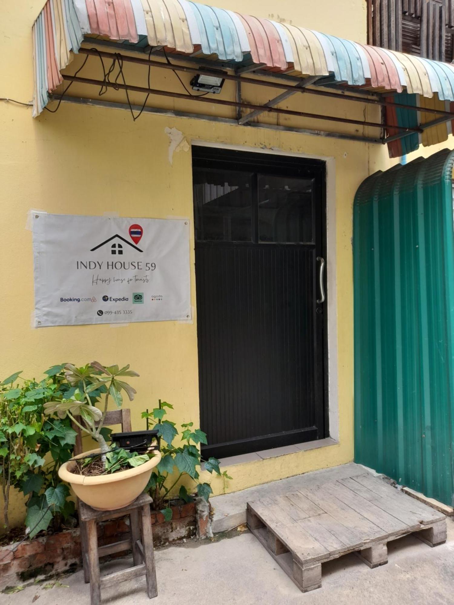 59Indy Guesthouse Банкок Екстериор снимка