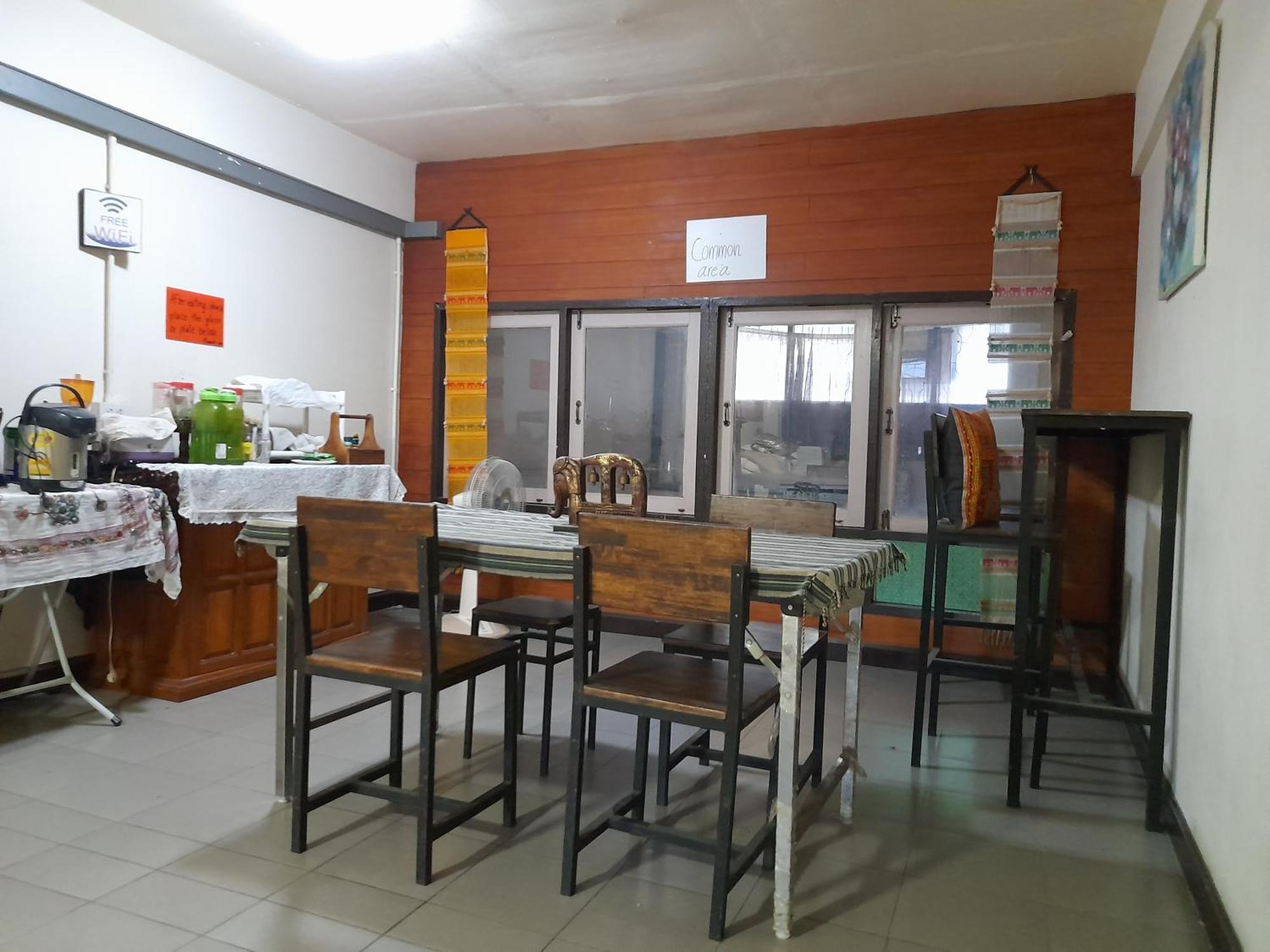 59Indy Guesthouse Банкок Екстериор снимка