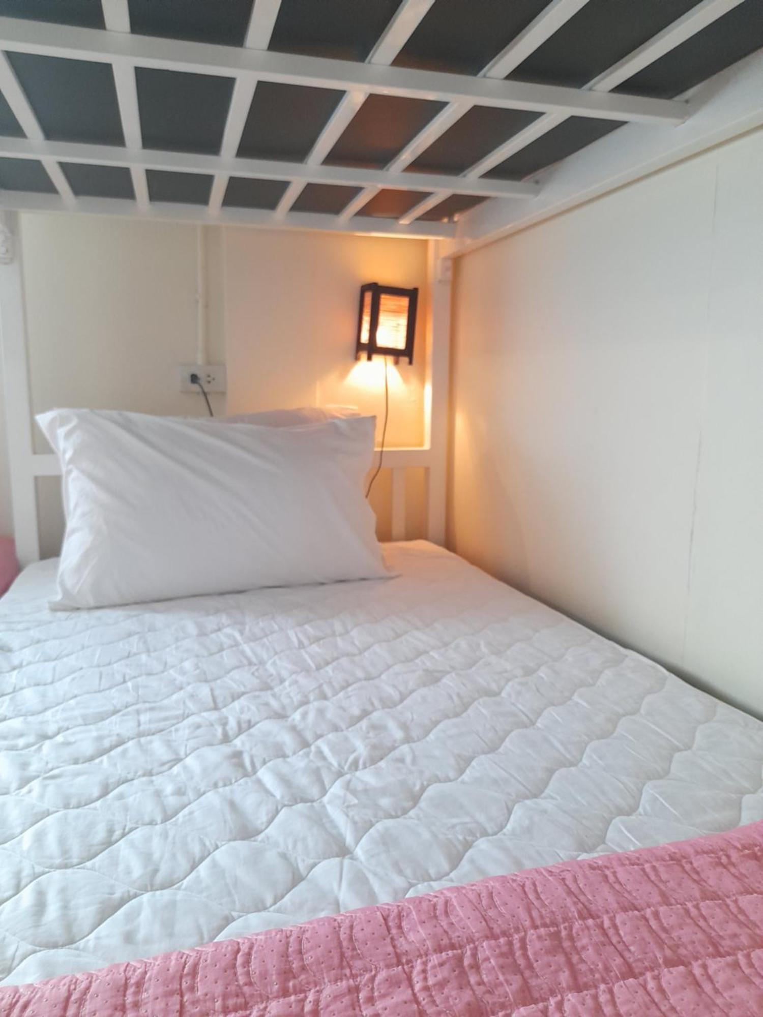 59Indy Guesthouse Банкок Стая снимка